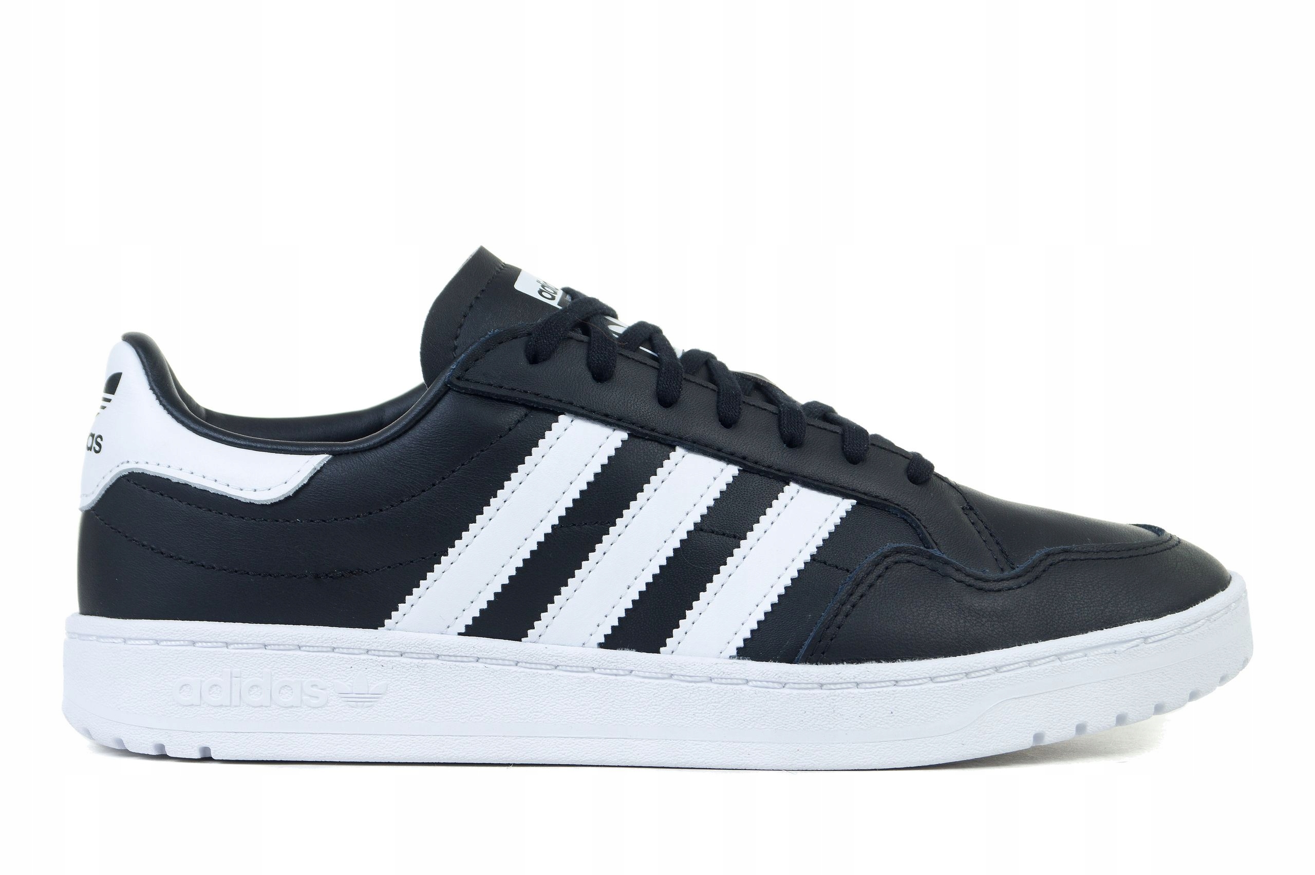 Pánské sportovní boty Adidas Team Court EF6048 velikost 46