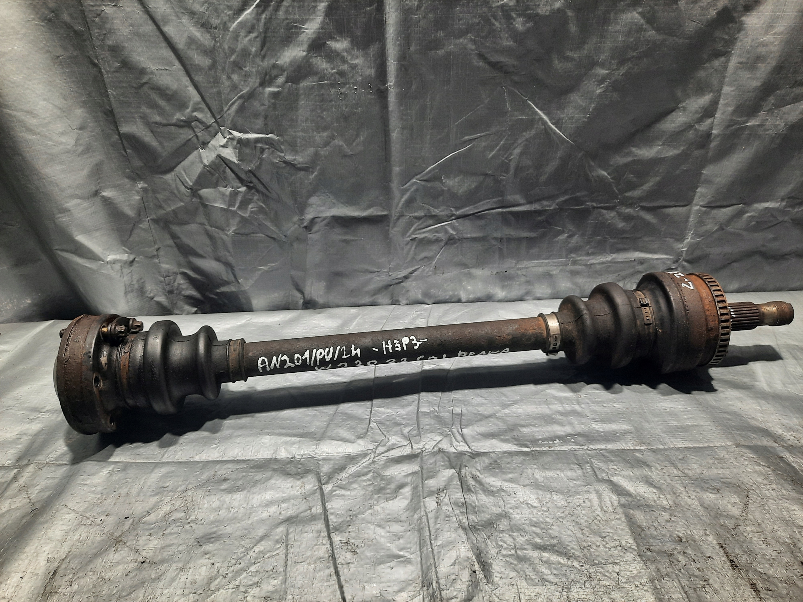 Mercedes W220 3.2 CDI semi-axis semi-axis left right rear part