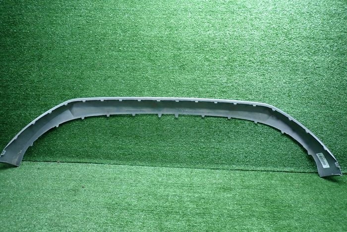 SKODA ENYAQ 21- Grill oben der Stoßstange
