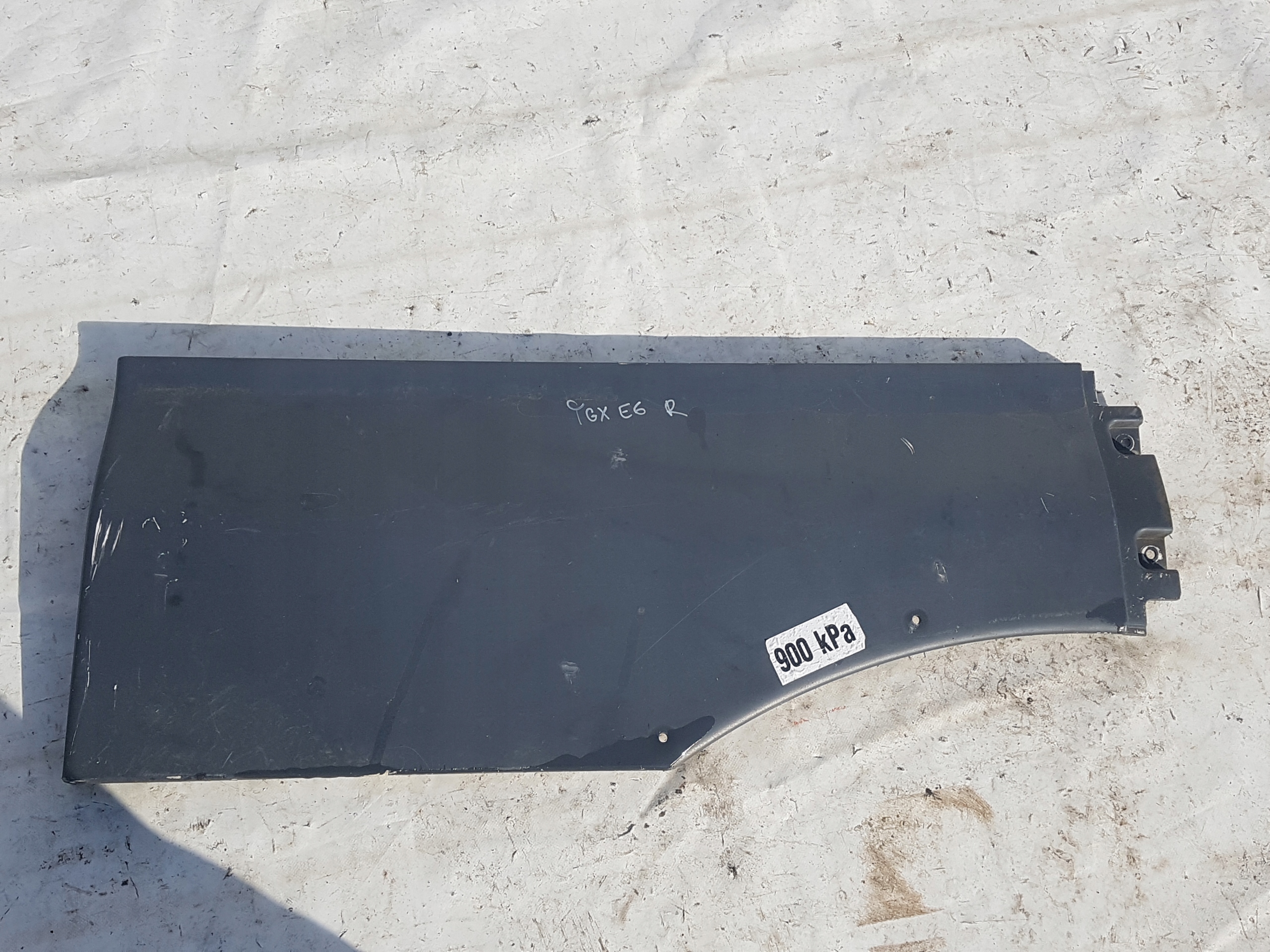 ПОДОВЖУВАЧ СТУПЕНІ КАБІНИ ПРАВЕ MAN TGX EURO 6