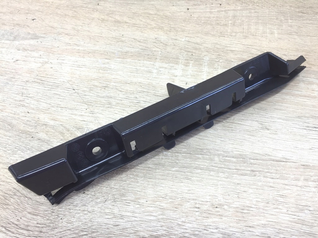 SLIZG ZDERZAKA PRAWY PRZOD BMW E65 66 LIFT 7135576 Installation side Front