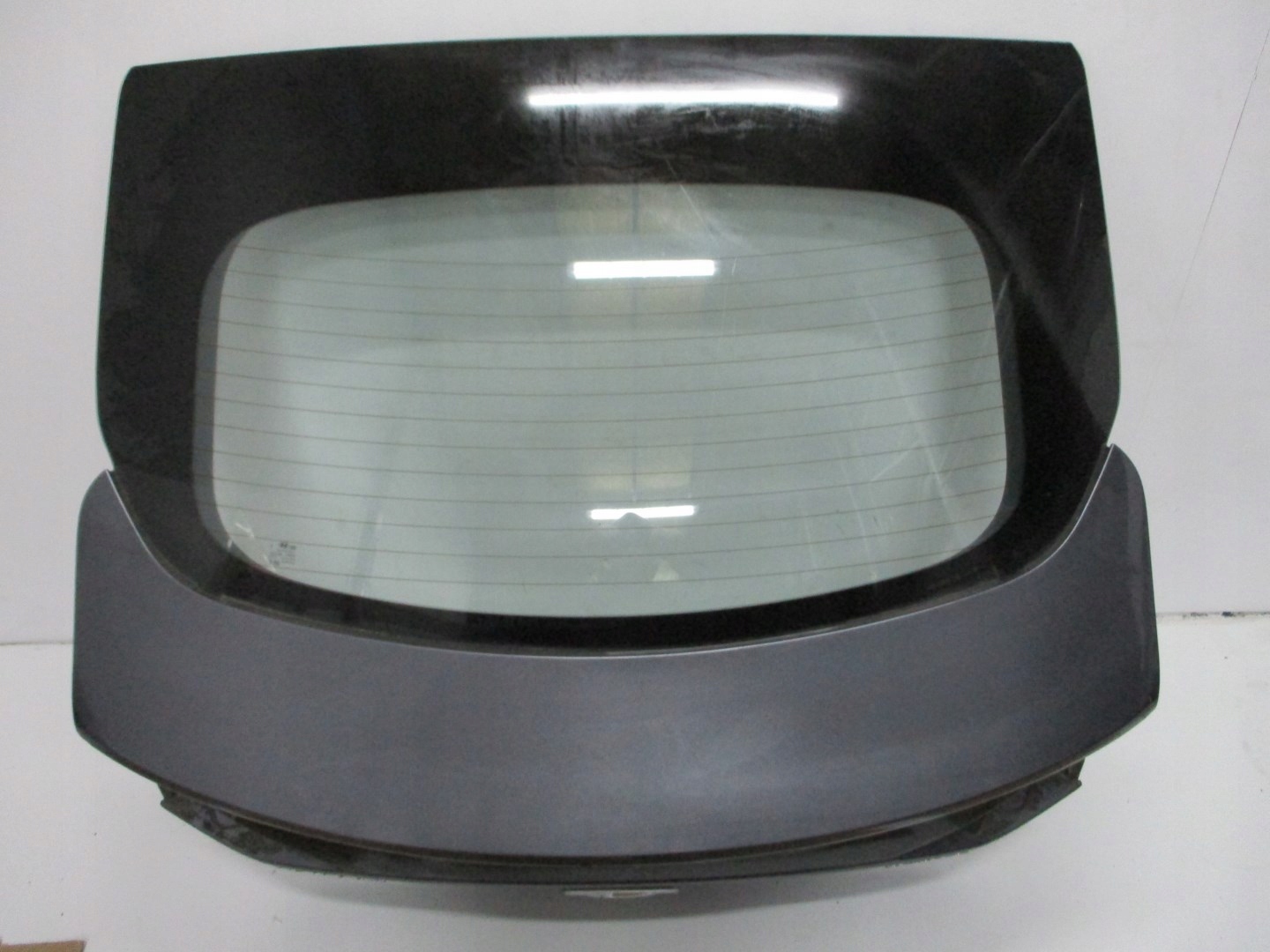 Klapa tylna HYUNDAI IONIQ 18R KAMERA Numer katalogowy części 73700G2000