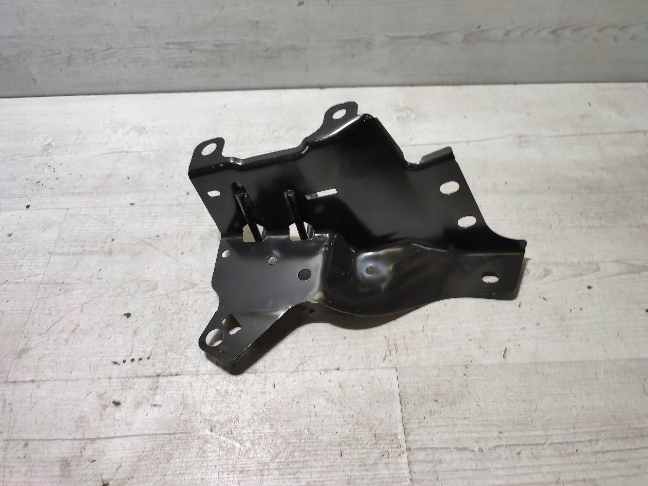 Peugeot 2008 II 2020 bracket holder kanapy right rear part