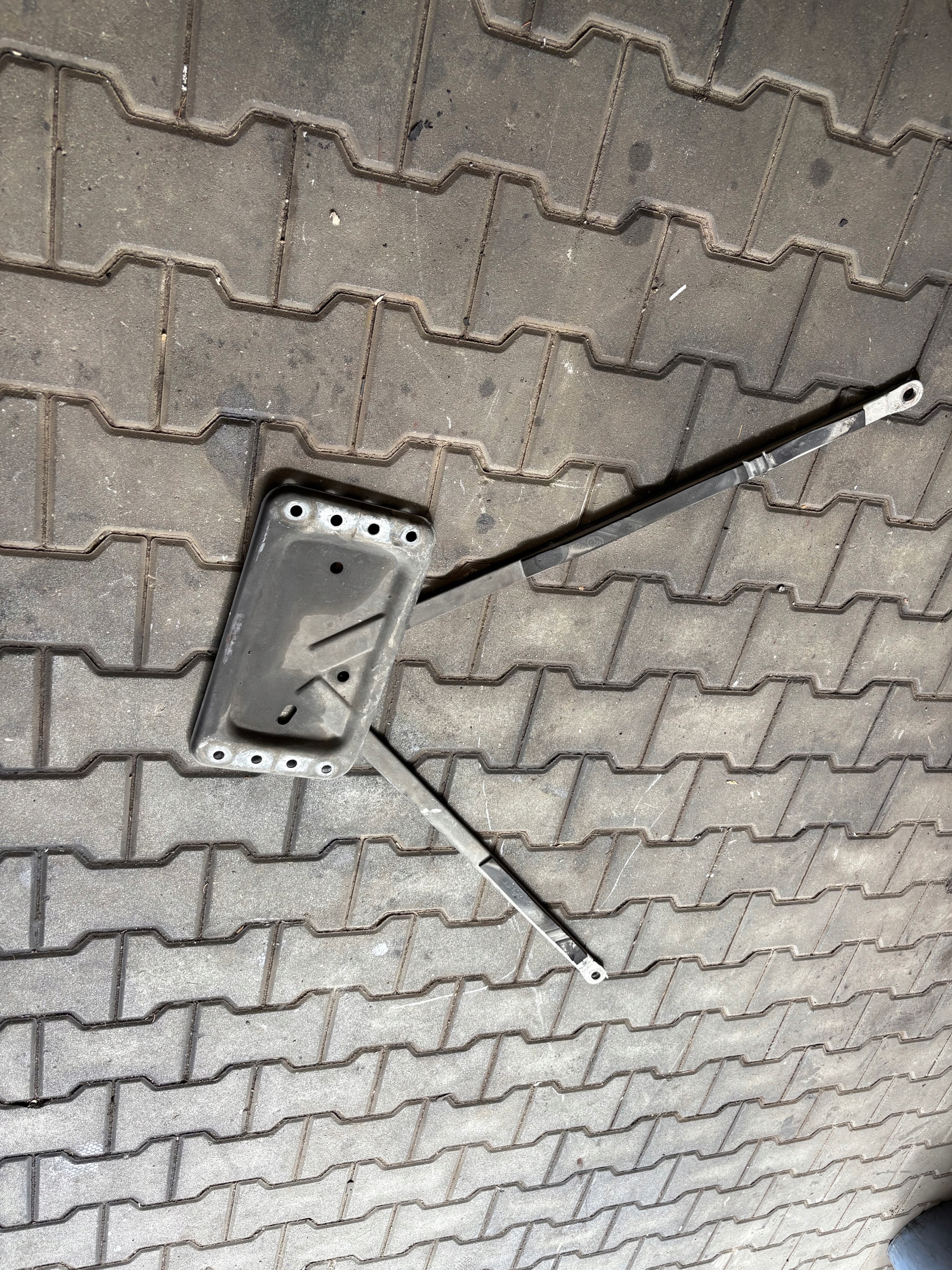 BMW X1 E84 3 E92 POPRZECZKA console springing rear part rear brace 6777637