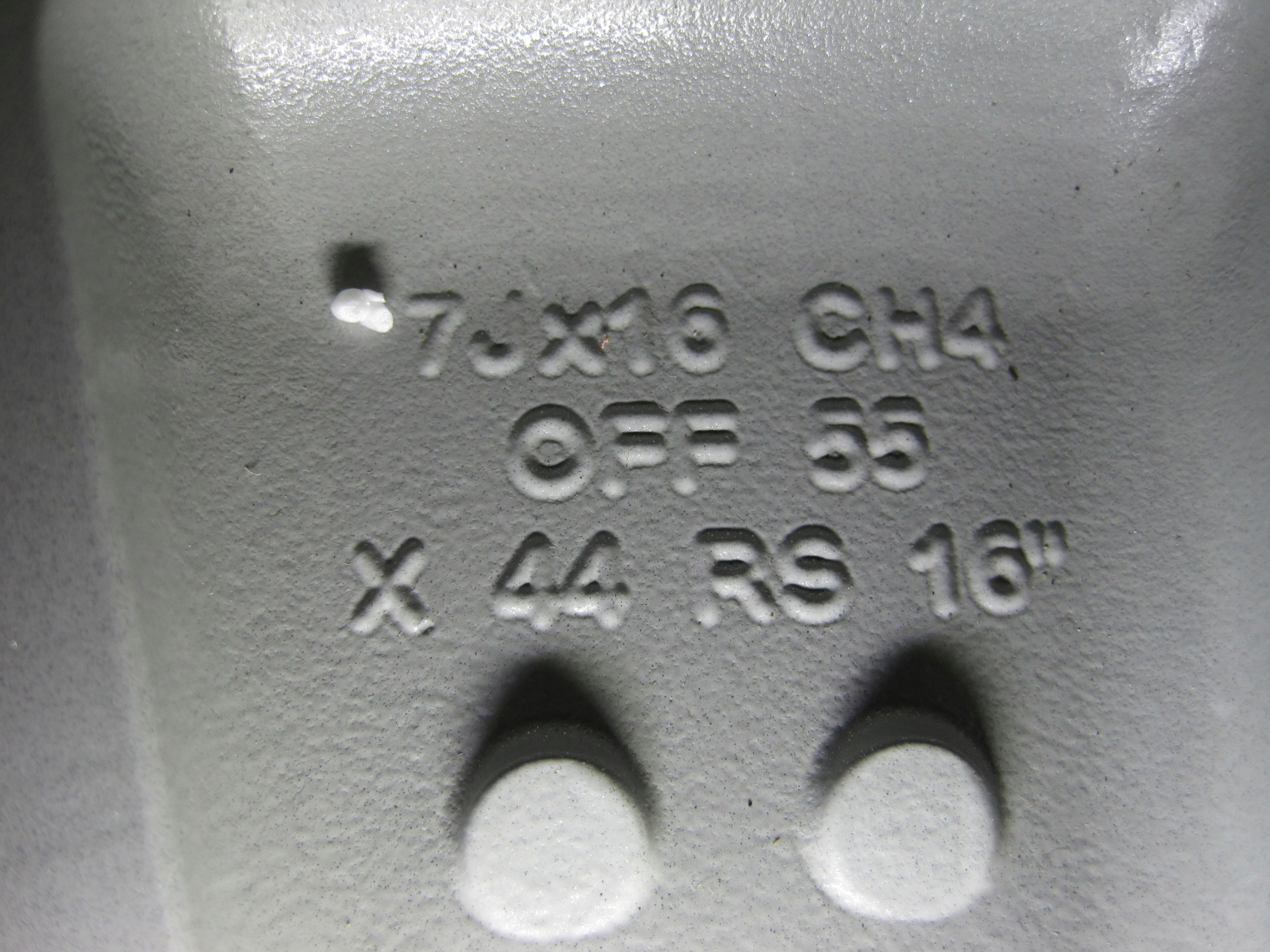disk hliníkový RENAULT TWINGO II 8200681855 R16
