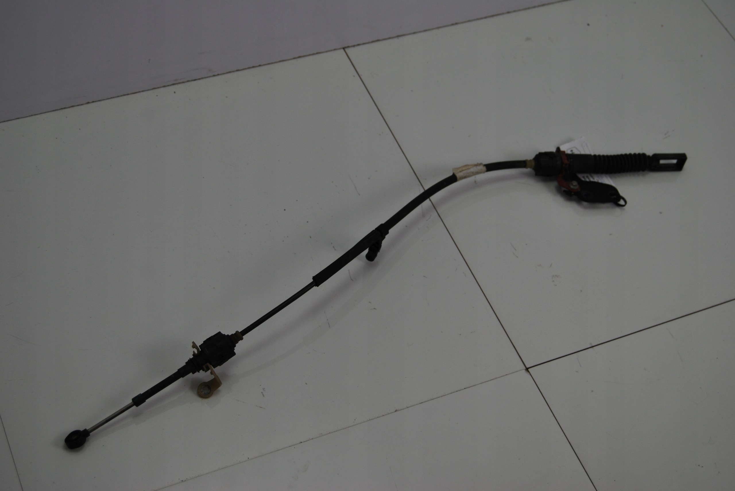 FR3P7E395BC - Трос селектора передач Ford Mustang VI 15+