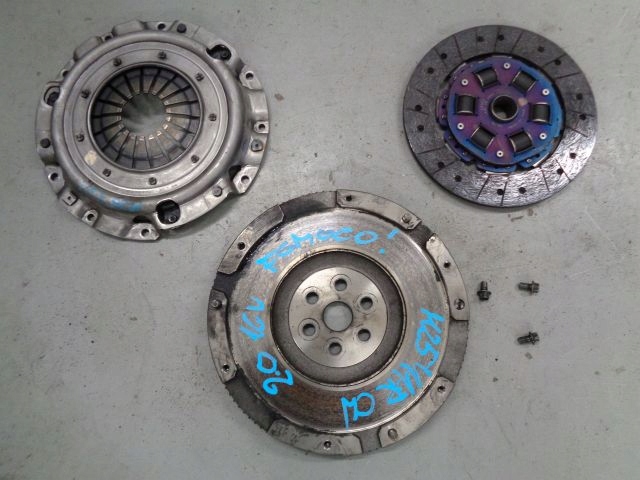 MAZDA 5 II 11 CW 2.0 DISI ЗЧЕПЛЕННЯ В ЗБОРІ LF09