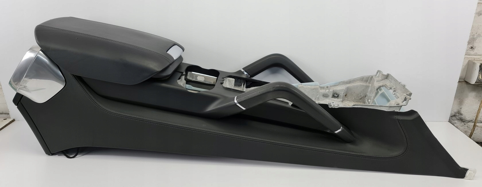 ЦЕНТРАЛЬНИЙ ТУНЕЛЬ PORSCHE CAYENNE II 7P5 ЄВРОПА