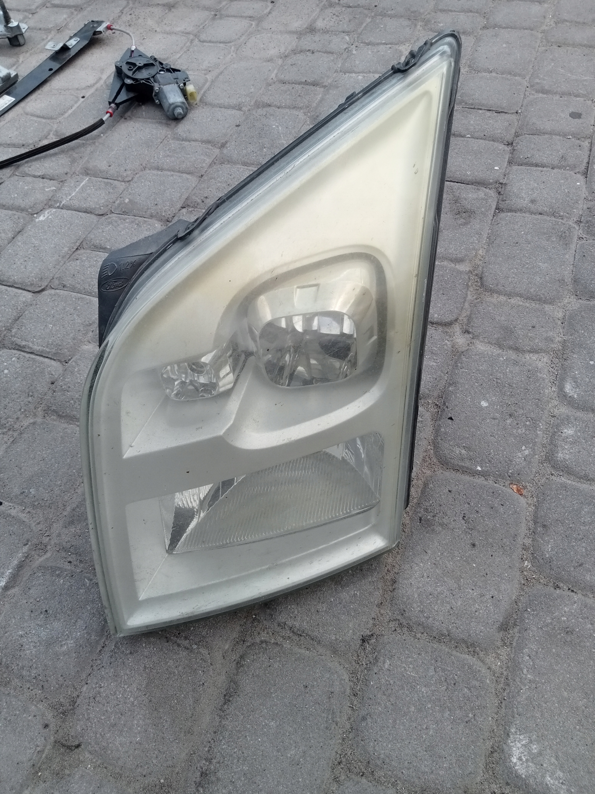 LAMPA REFLEKTOR PRZEDNI LEWY FORD TRANSIT MK7 06-14