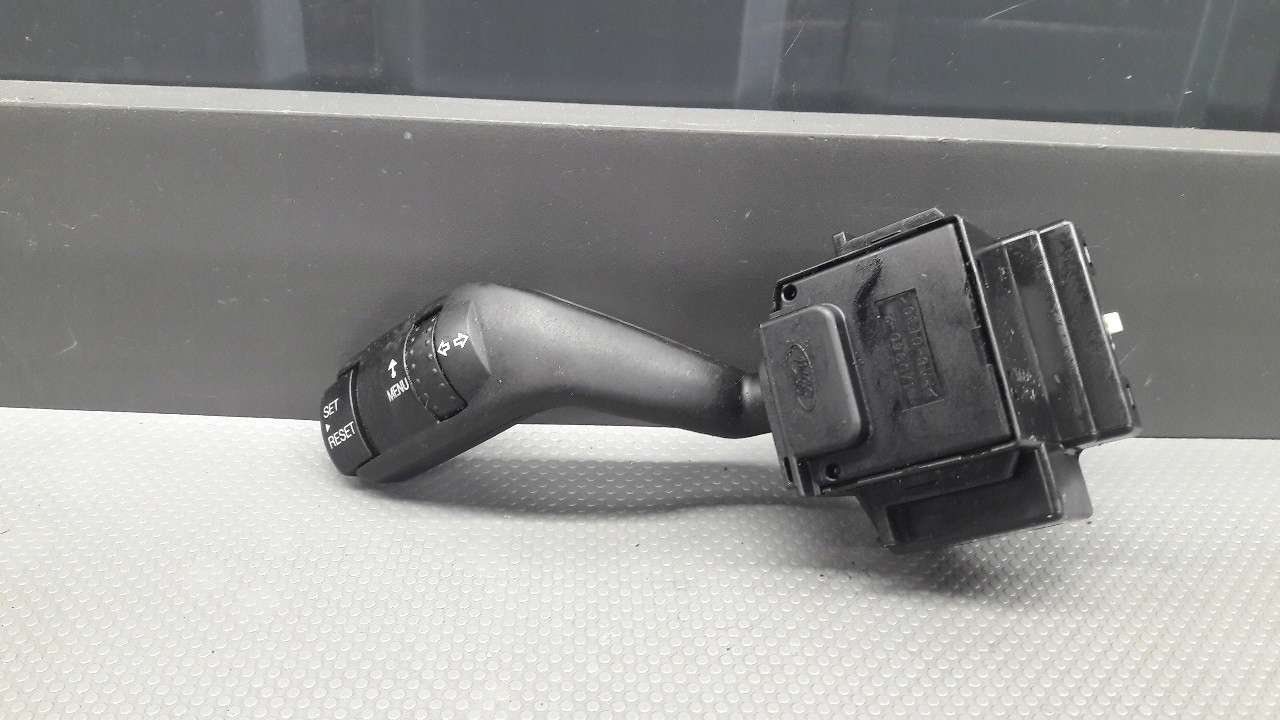 Bouton Indicateurs de direction FORD FOCUS MK1 3M5T-13335-BD