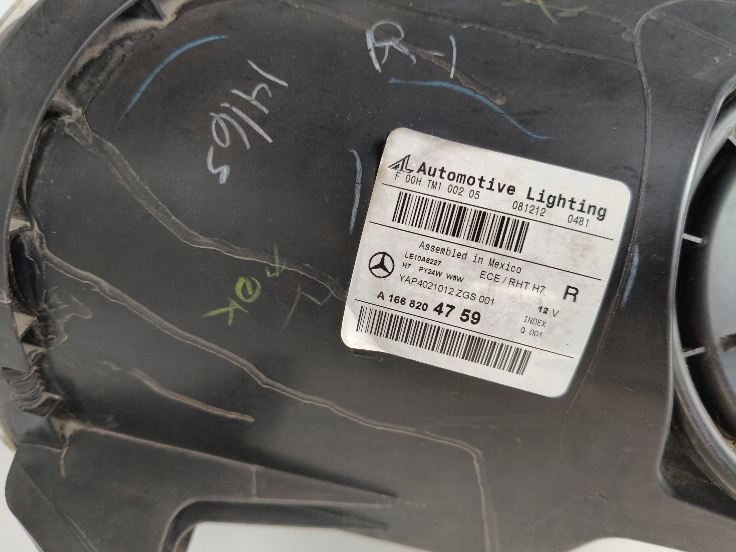 light right REFLEKTOR MERCEDES ML W166 11