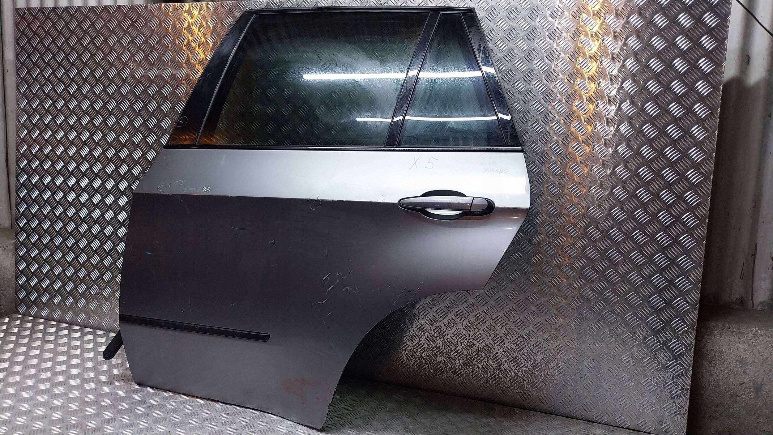 door rear part left BMW X5 E70 06