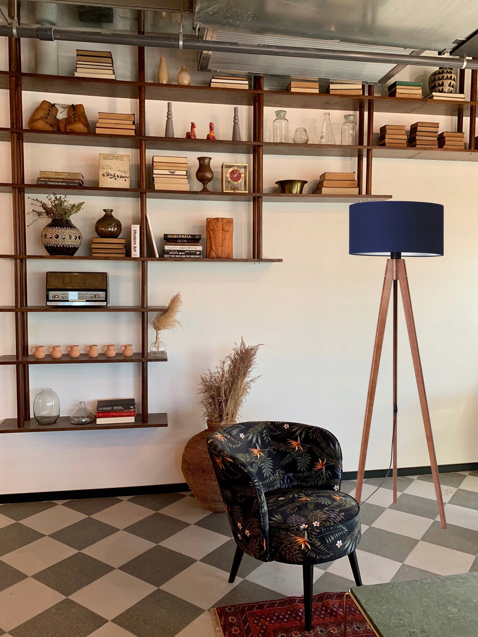 LAMPA STOJĄCA PODŁOGOWA TRÓJNÓG DREWNIANY ABAŻUR Marka Tornado