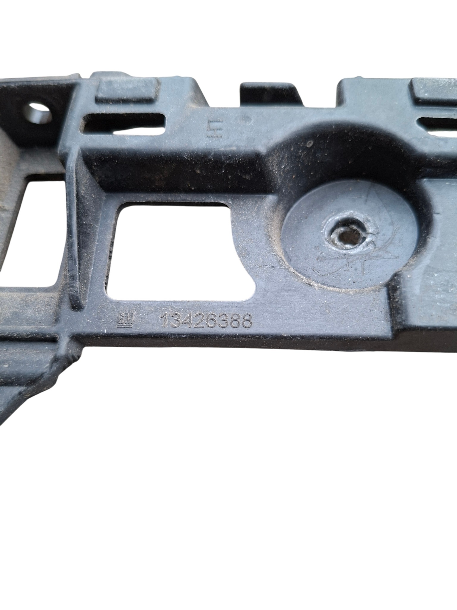 bumper bracket rear part left OPEL ASTRA K KOMBI 13426388