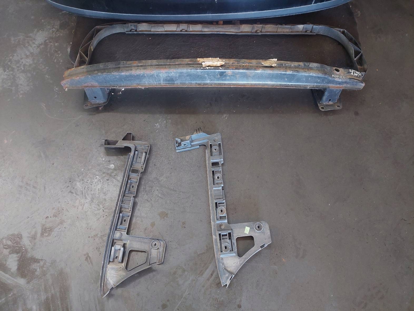 bumper rear part + sider + supports VOLKSWAGEN PASSAT B6 LC9X