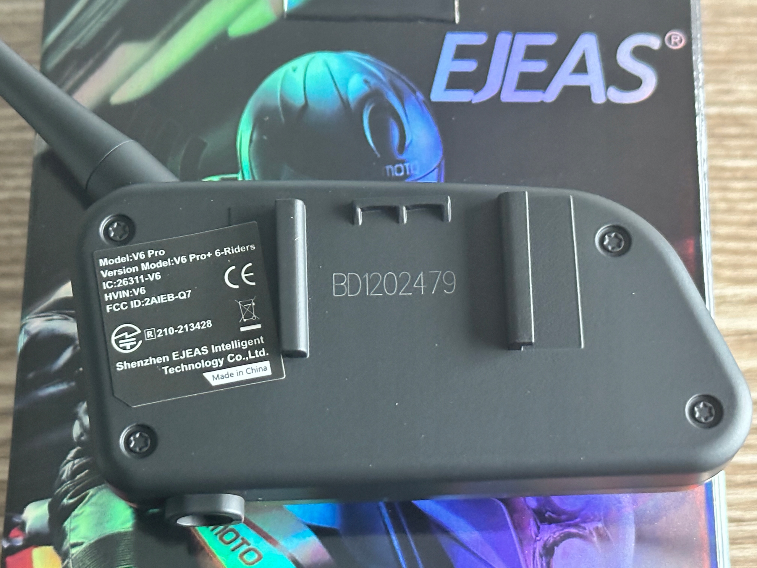 2x INTERKOM INTERCOM MOTOCYKLOWY EJEAS V6 PRO Bluetooth 5.1 NA KASK Czas ładowania 2 h