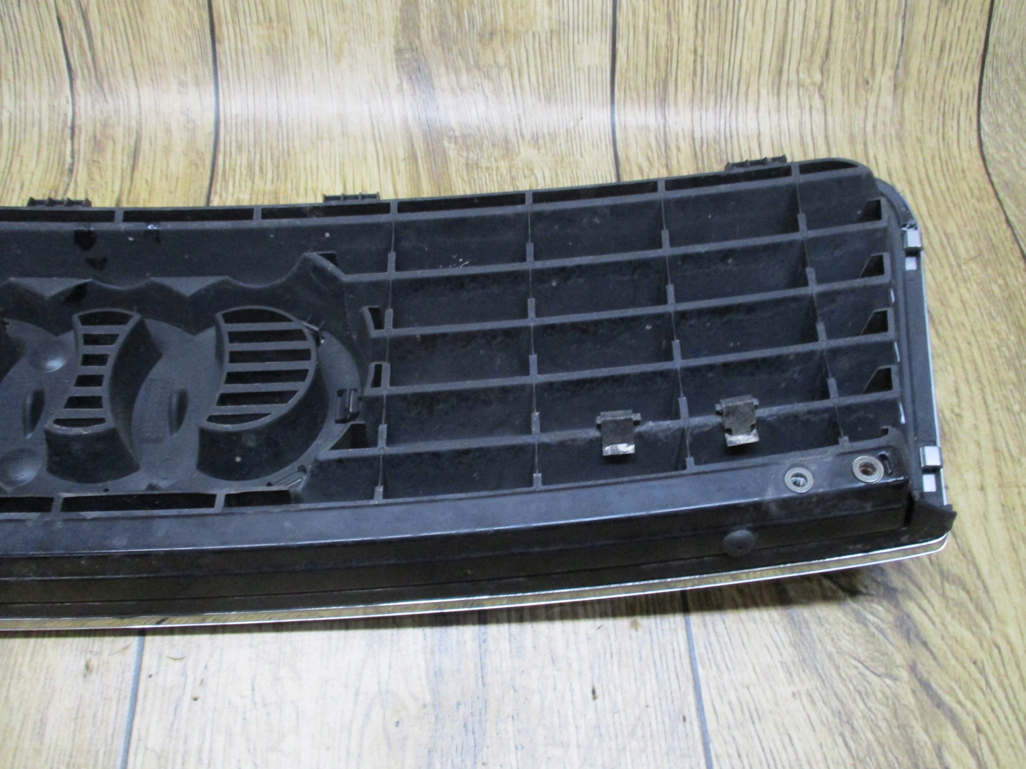 решетка радиатора A6 C5 рестайлинг 4.2 V8 4B3853651