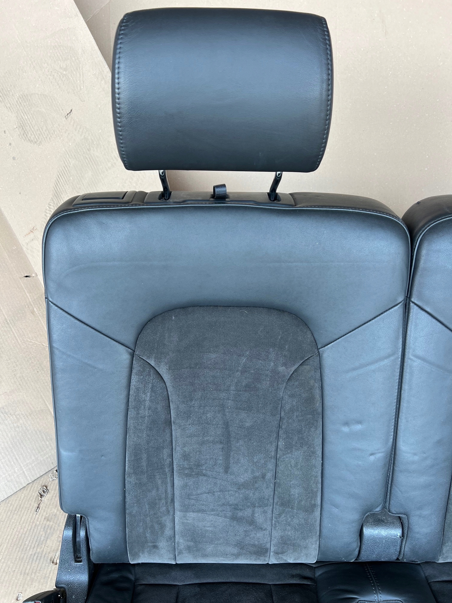 AUDI Q7 4L Sitz III 3 RZAD Halbleder