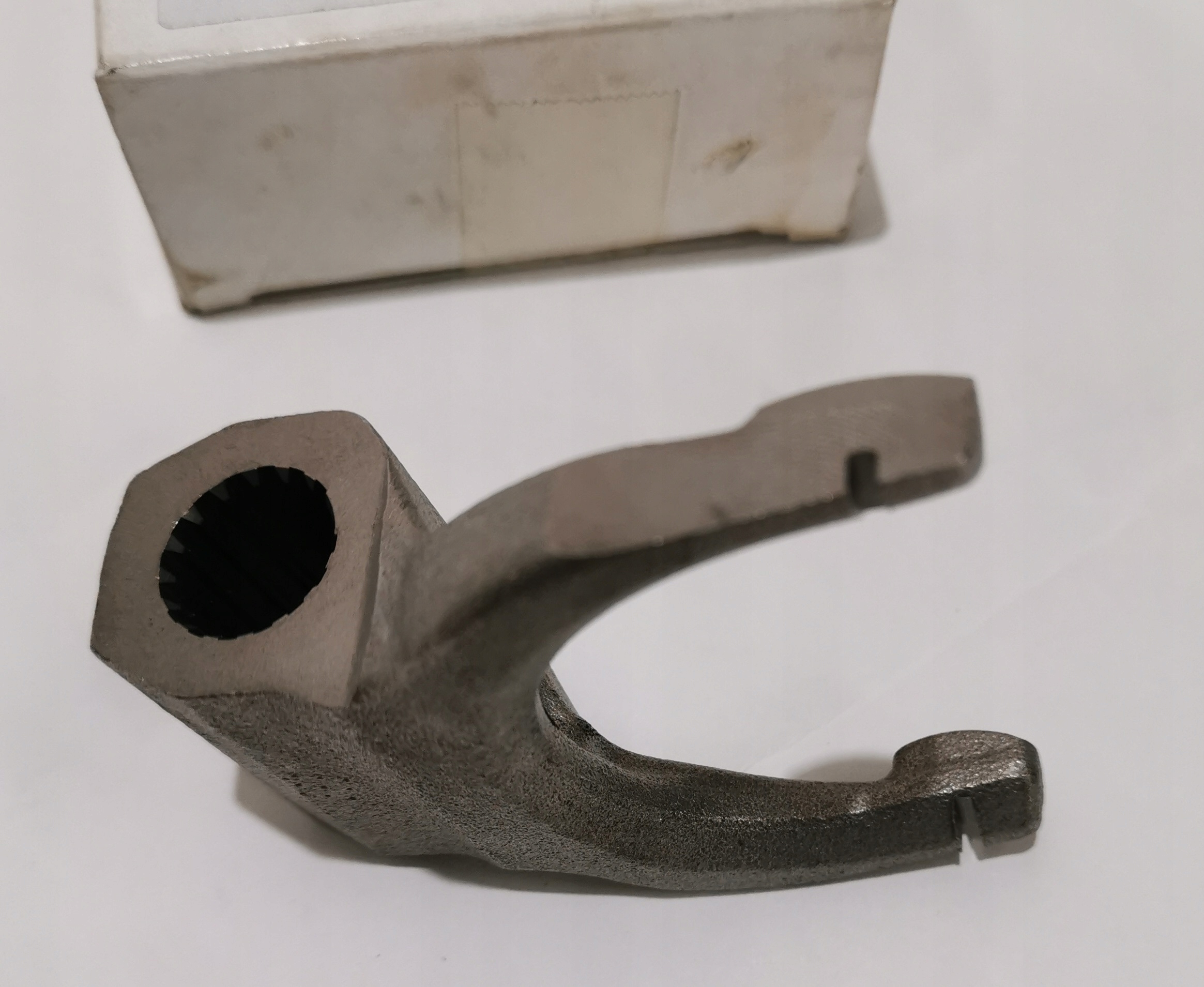 CITROEN C1 AYGO PEUGEOT 107 DZWIGNIA WYSPRZĘGLIKA Numer katalogowy części 2117.68