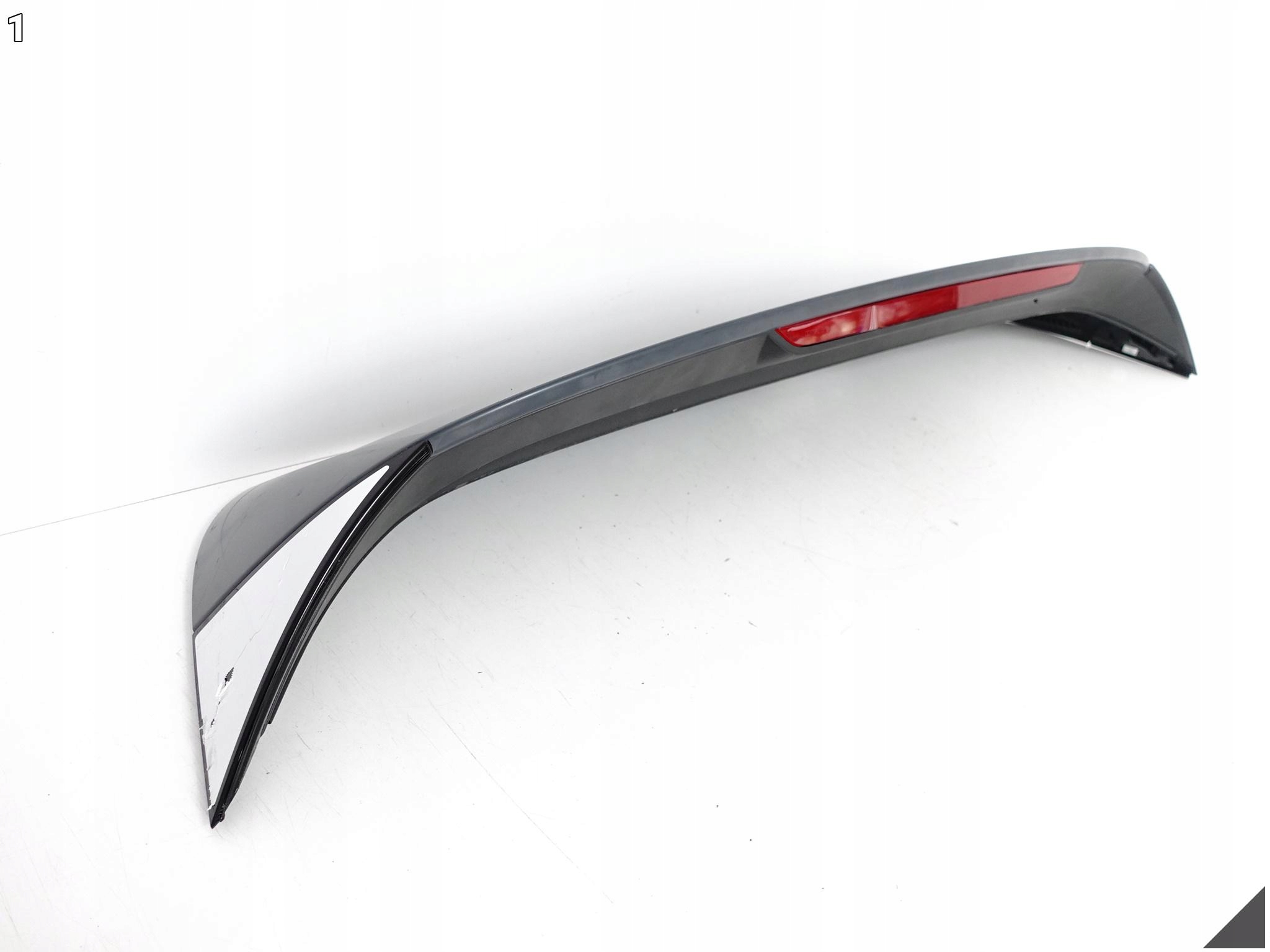 VW GOLF 8 VIII 5H0 5H6 19- upper SPOILER LOTKA bonnet boot light STOP