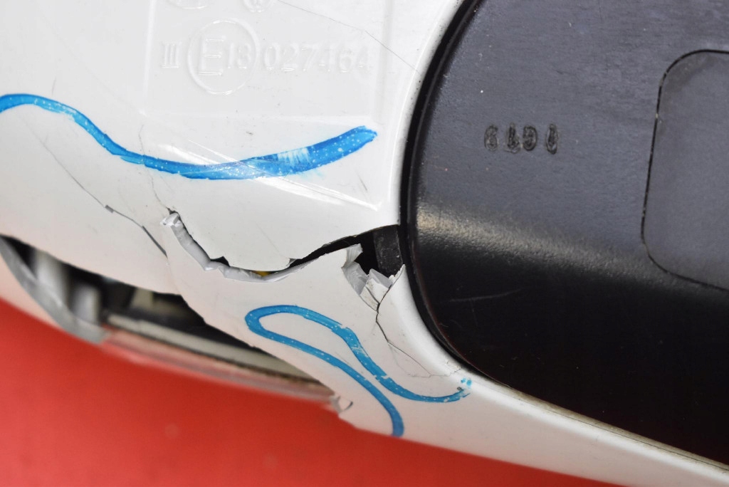 mirror left NAA EU 027464 HYUNDAI GENESIS 1 and COUPE 08-12 9 PIN