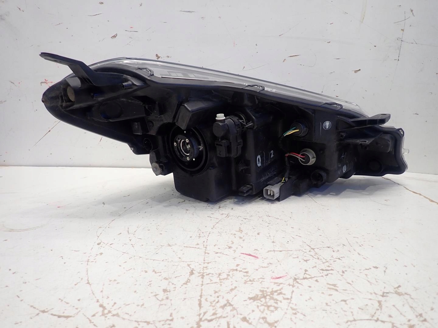 light front front left TOYOTA YARIS IV 2017
