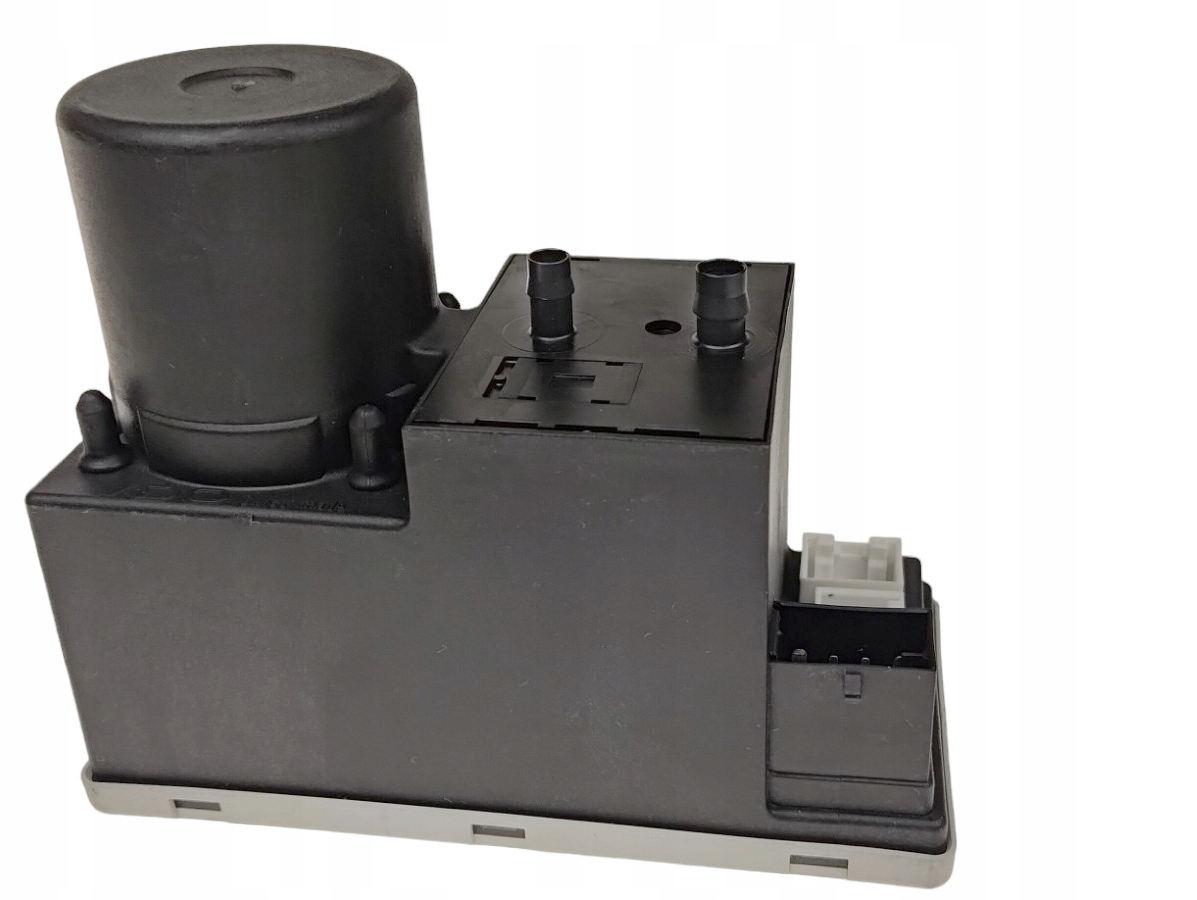 AUDI A3 A4 pompka zamka centralnego 8L0862257L kompresor kompresorek Typ samochodu Samochody osobowe