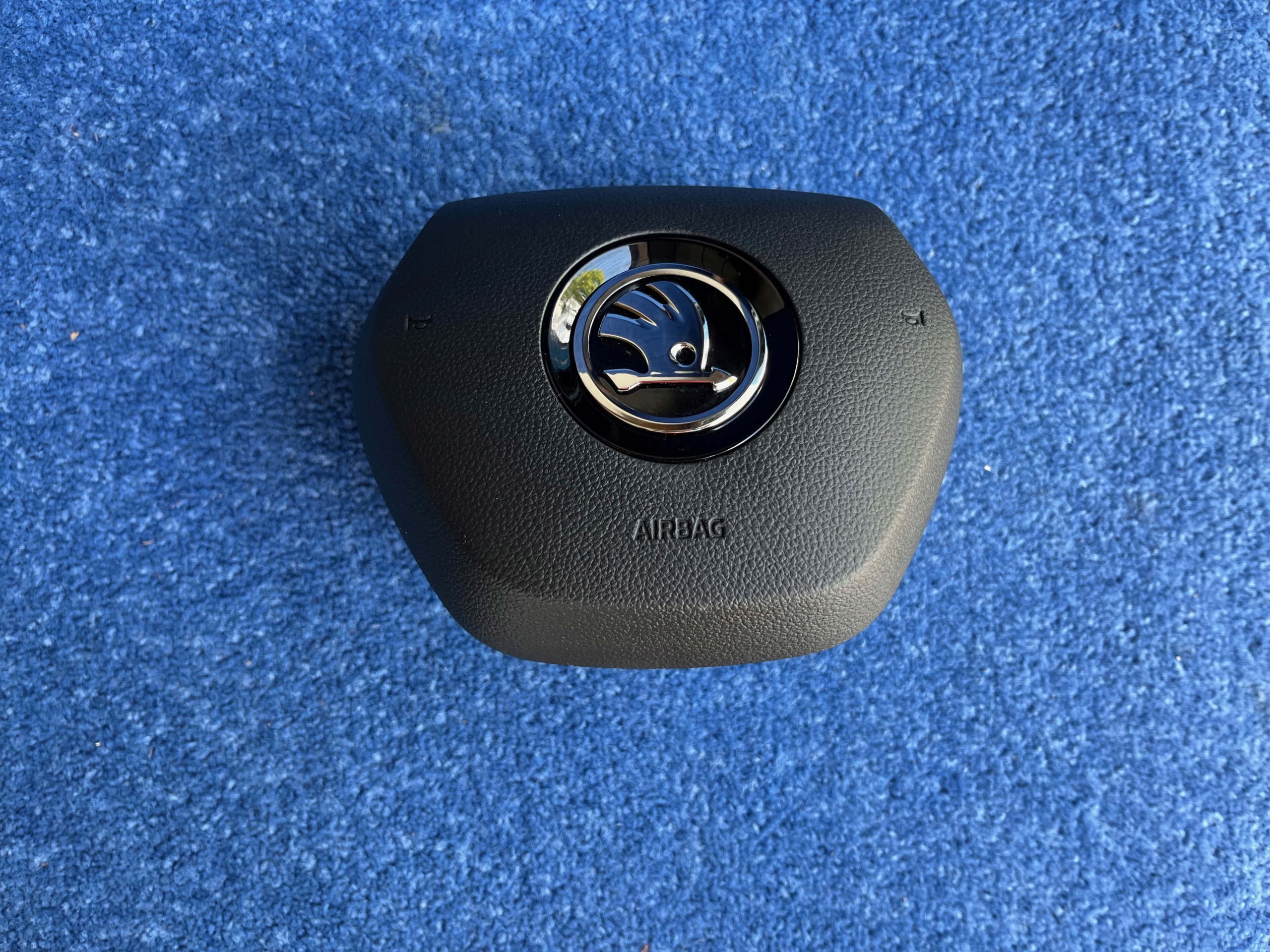 SKODA OCTAVIA IV Airbag Chauffeurs Volant