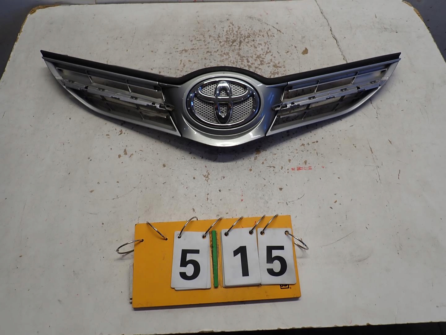 Grill TOYOTA AURIS II 2012-2015 53114-02260