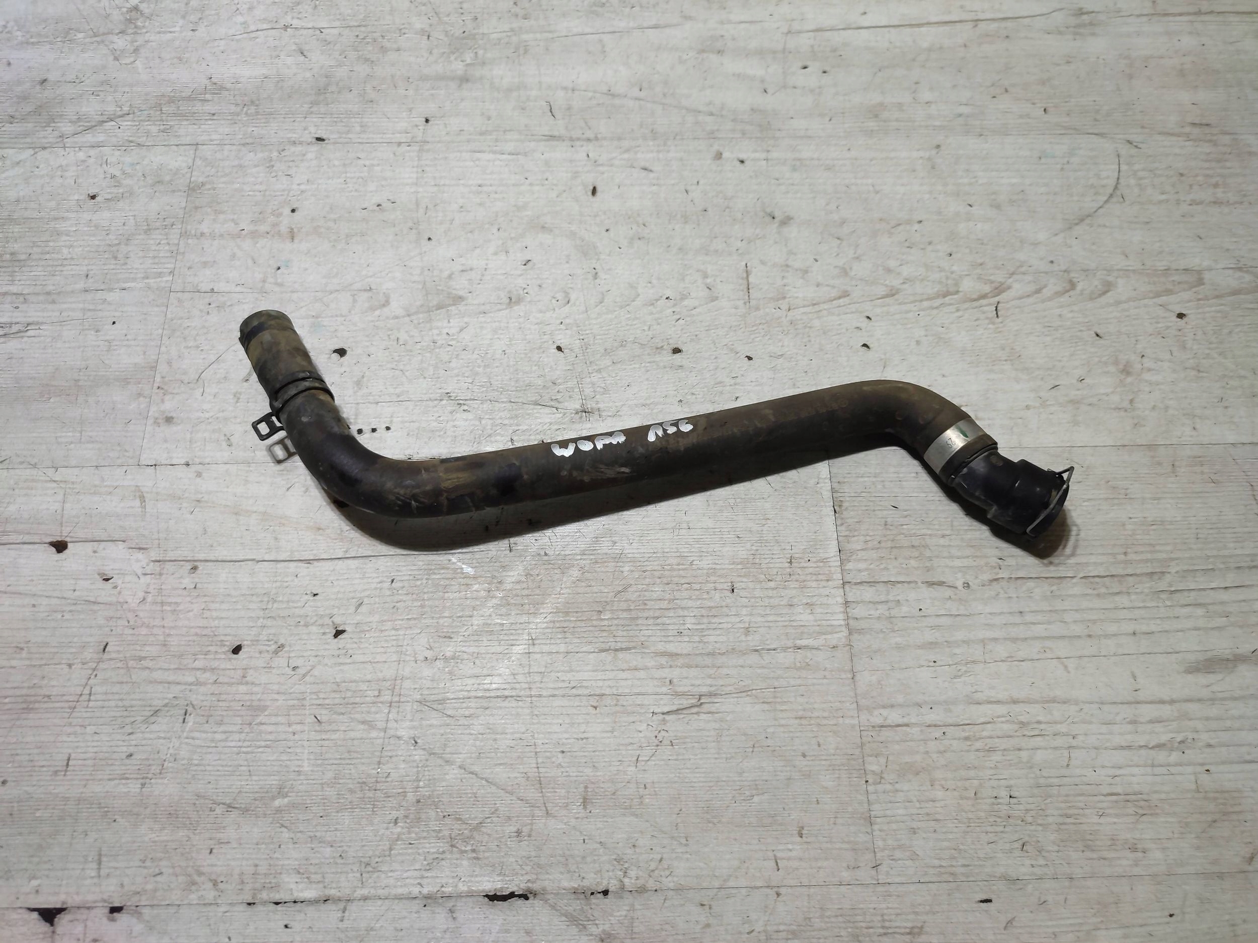 Mercedes-Benz GLA W156 2015 wiring / hose radiator