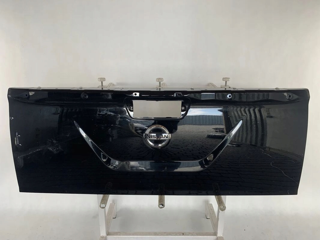 Nissan Navara D23 15r boot door rear 2015