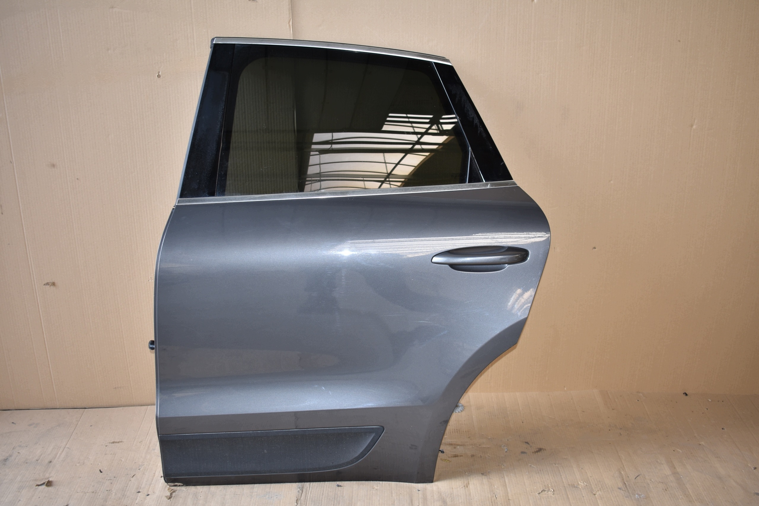 IDEALNE door rear part rear. left colour M7S PORSCHE MACAN 1
