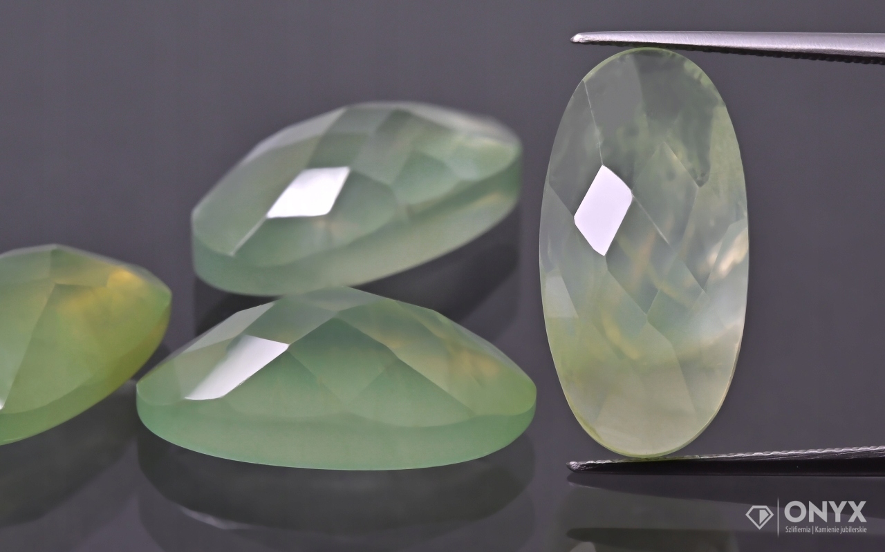 Prehnit fasetovaná rozeta ovál 20x10 mm