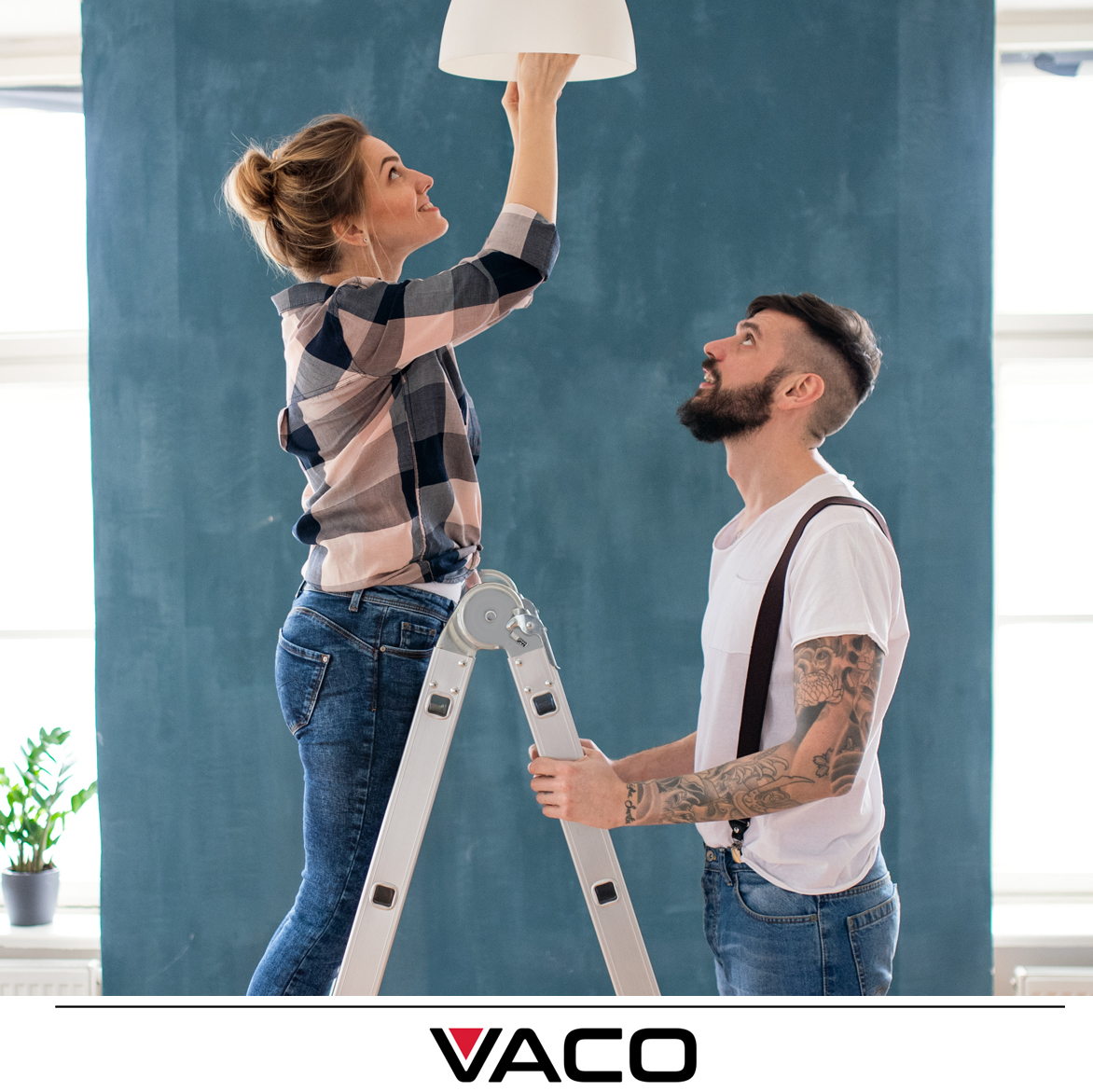 DRABINA ALUMINIOWA PRZEGUBOWA 4x4 VACO + PODEST 5,6 m Szerokość stabilizatora 60 cm