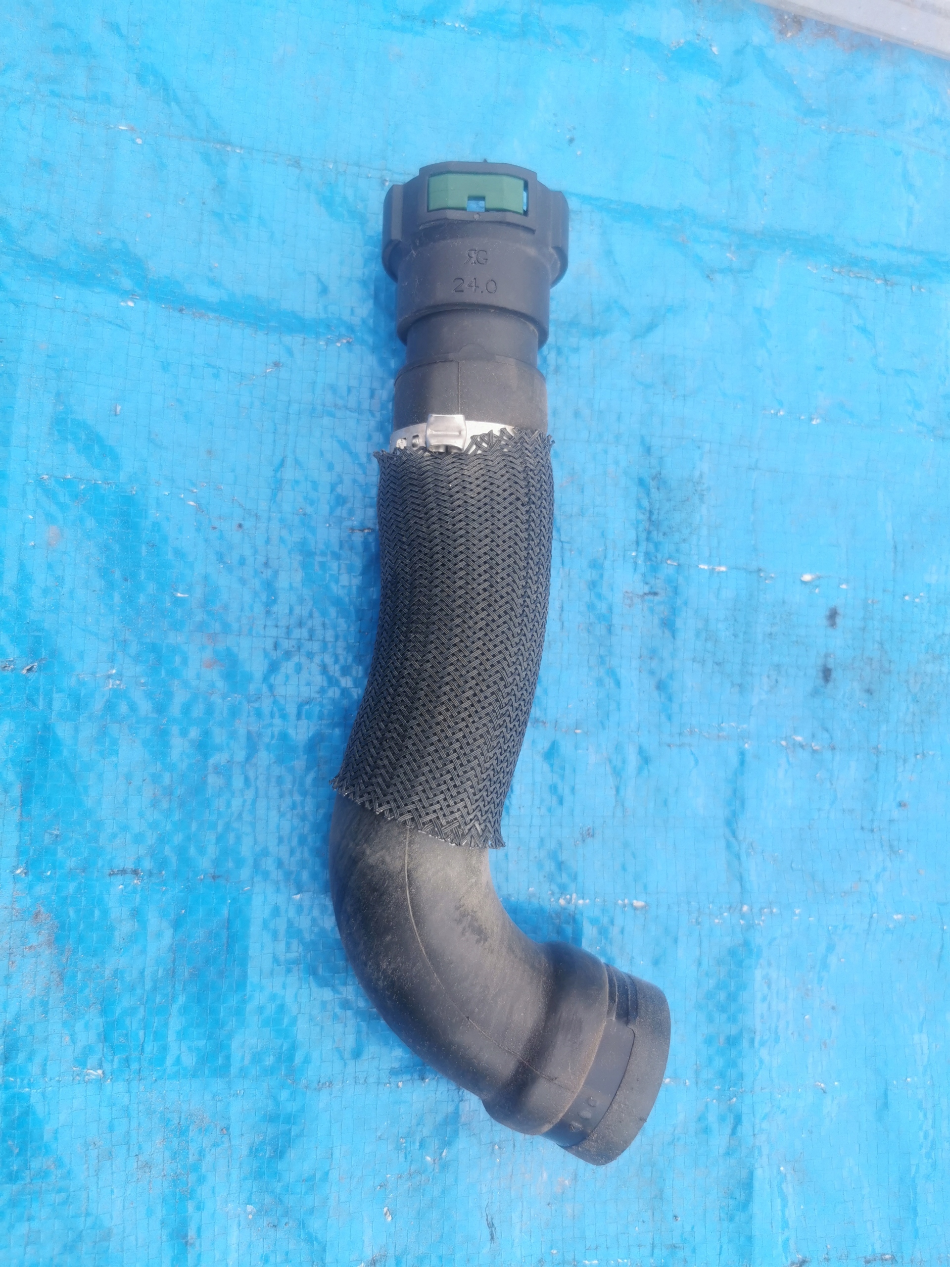 VW CADDY 2K5 PRZEWÓD ADBLUE