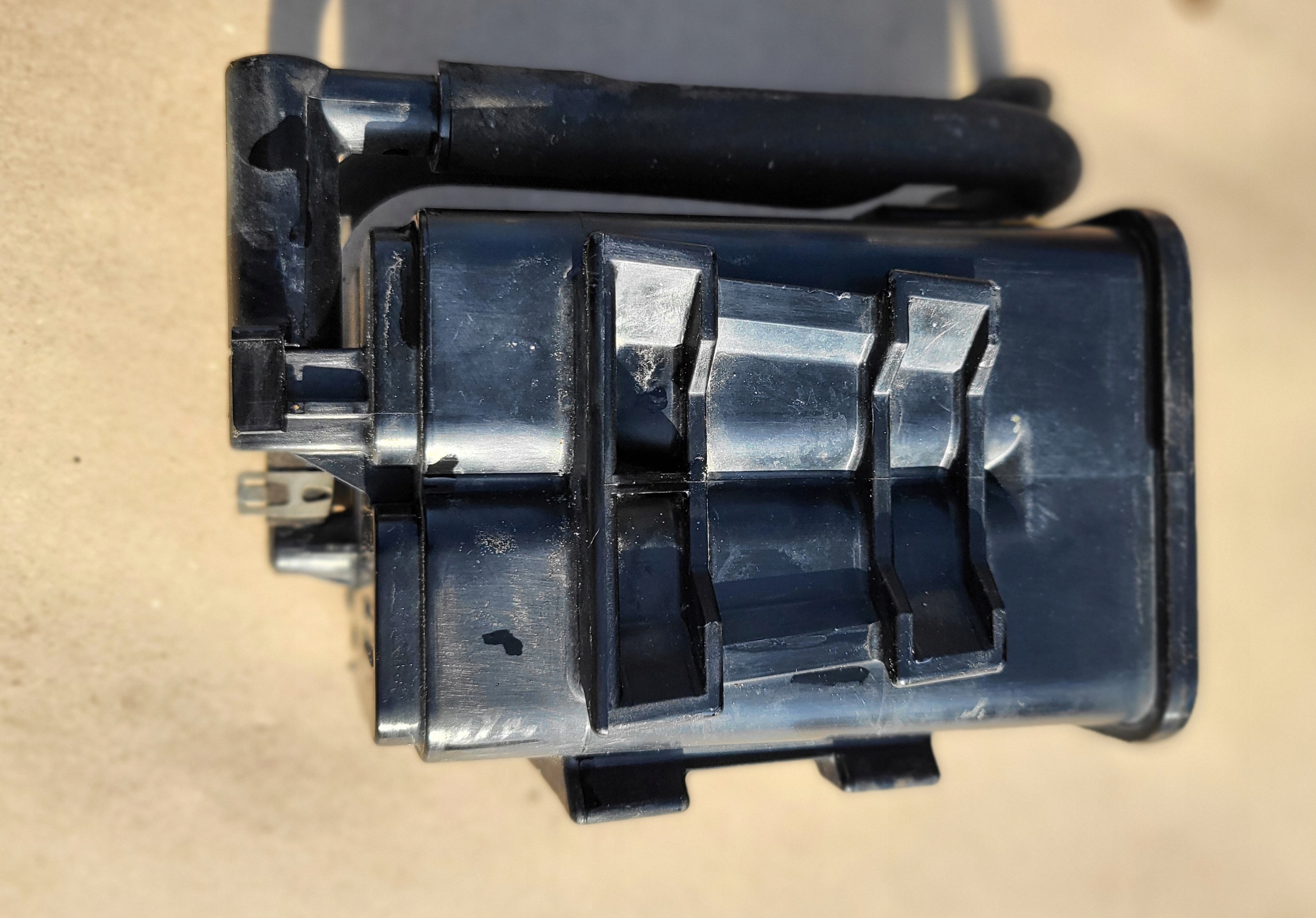 Gehäuse filter WEGLA AKTYWNEGO Kohlenstofffilter MITSUBISHI OUTLANDER III 3 2.0