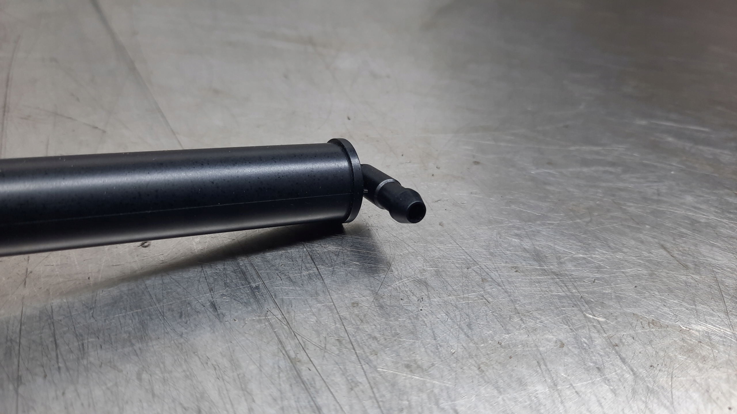 SPRYSKIWACZ REFLEKTORA LEWA VOLVO XC90 LIFT 07-14R Numer katalogowy części 01