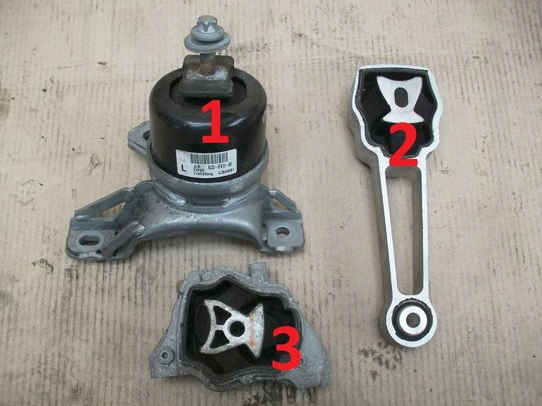 подушка Двигателя Range Rover Evoque 2.2 SD4