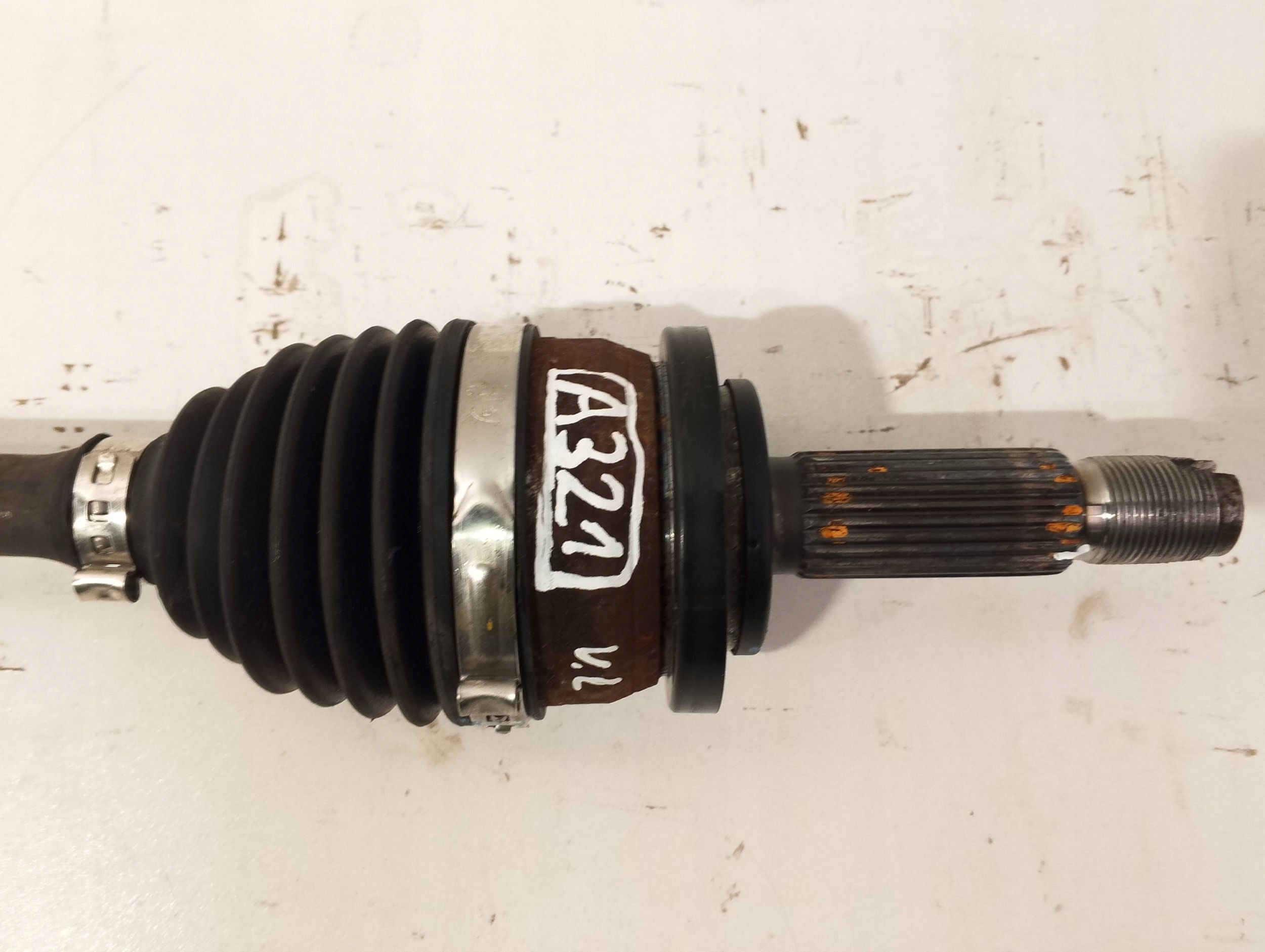 KIA Picanto III 1,0 semi-axis left 49500G6000 (A321)