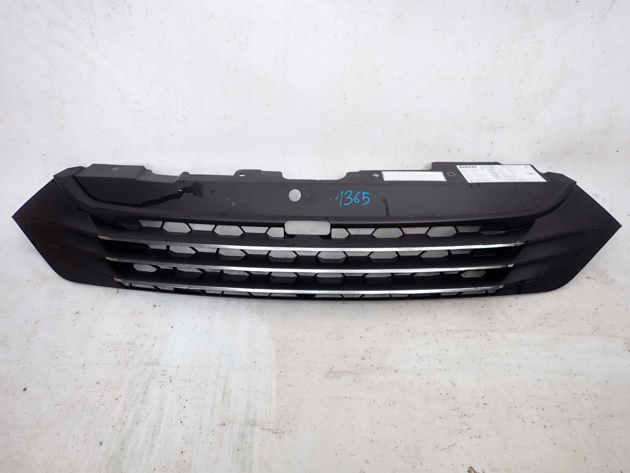IVECO DAILY VI 14- grill grille radiator