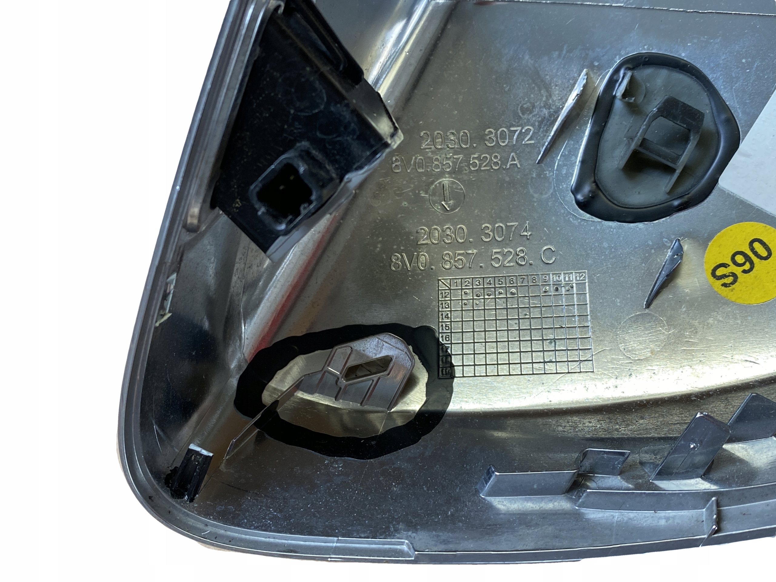 AUDI A3 8V cap mirrors right 8V0857528C