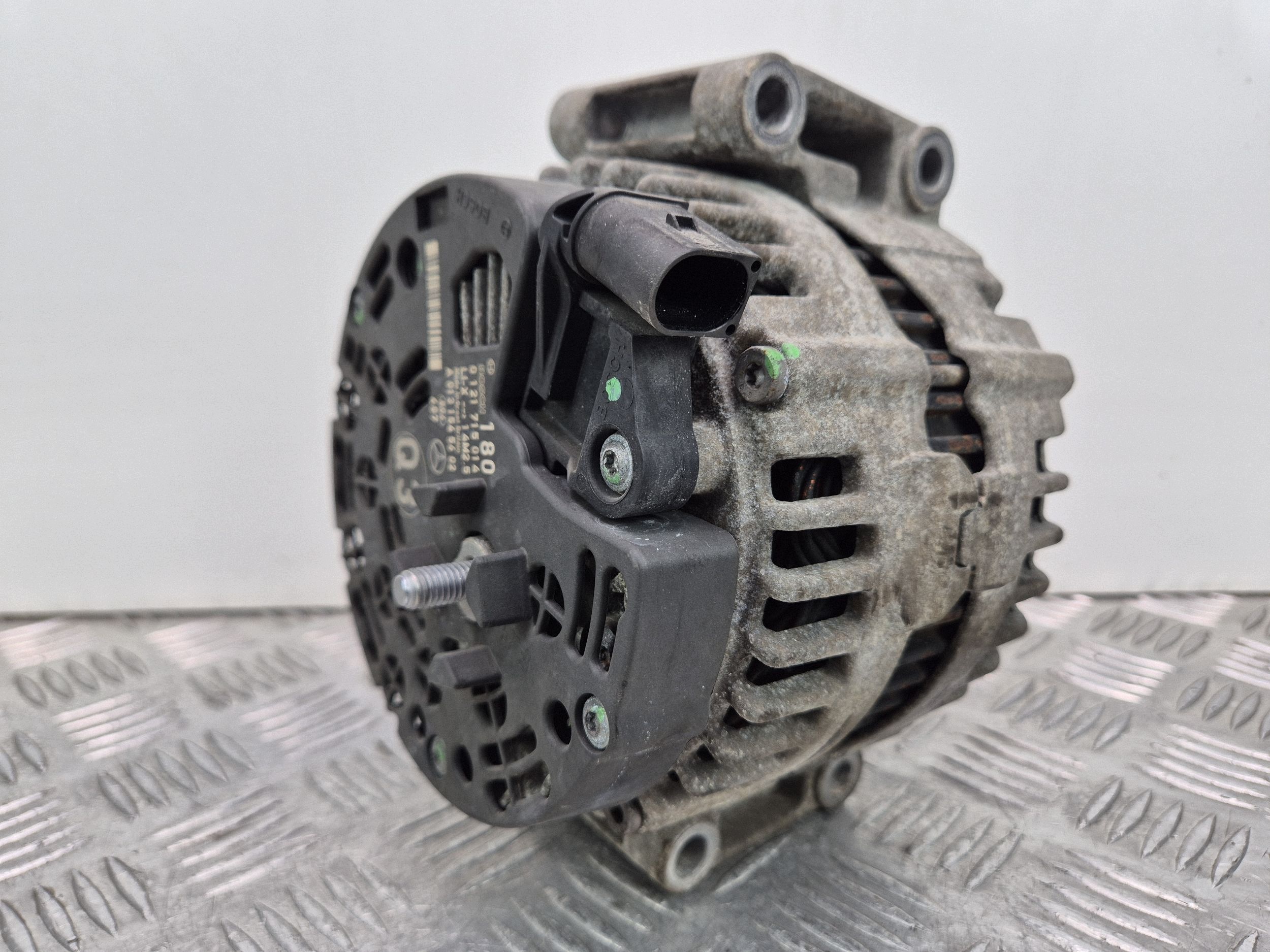 Mercedes E350 W211 3.5 alternátor M272 A0131545602