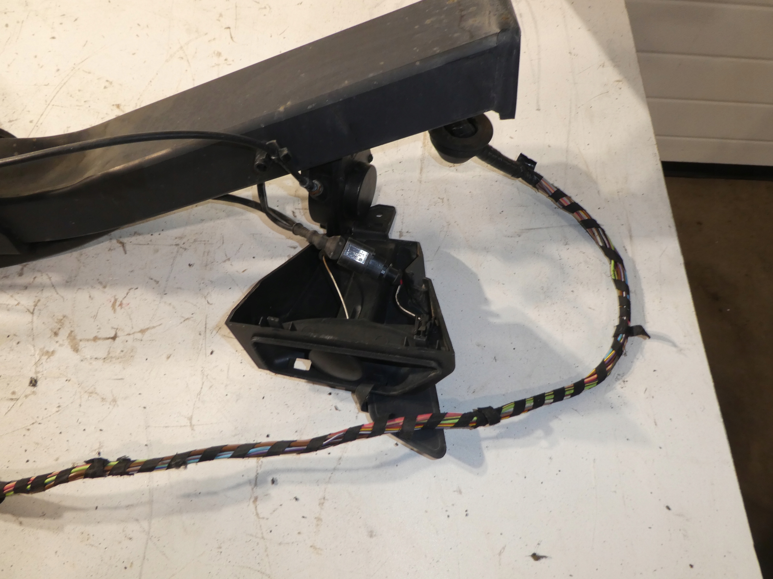 GANCIO TRAINO VW TIGUAN E LIFT 5N0803880Q