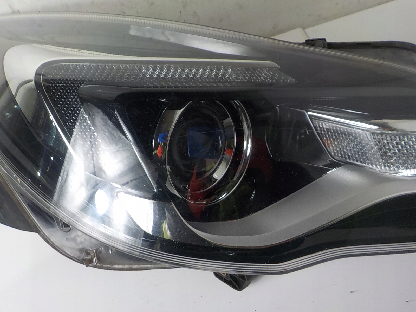 OPEL INSIGNIA A LIFT light right front front UK