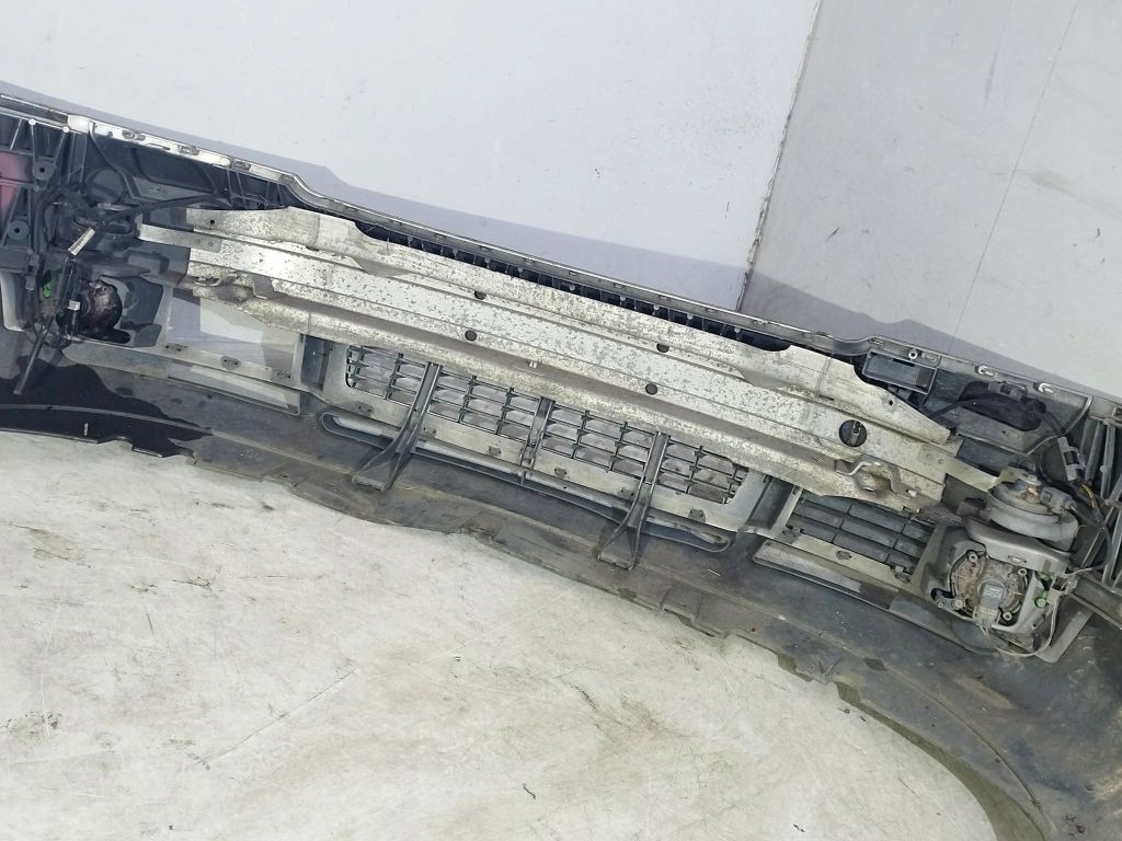 Audi A4 B6 nárazník předek přední