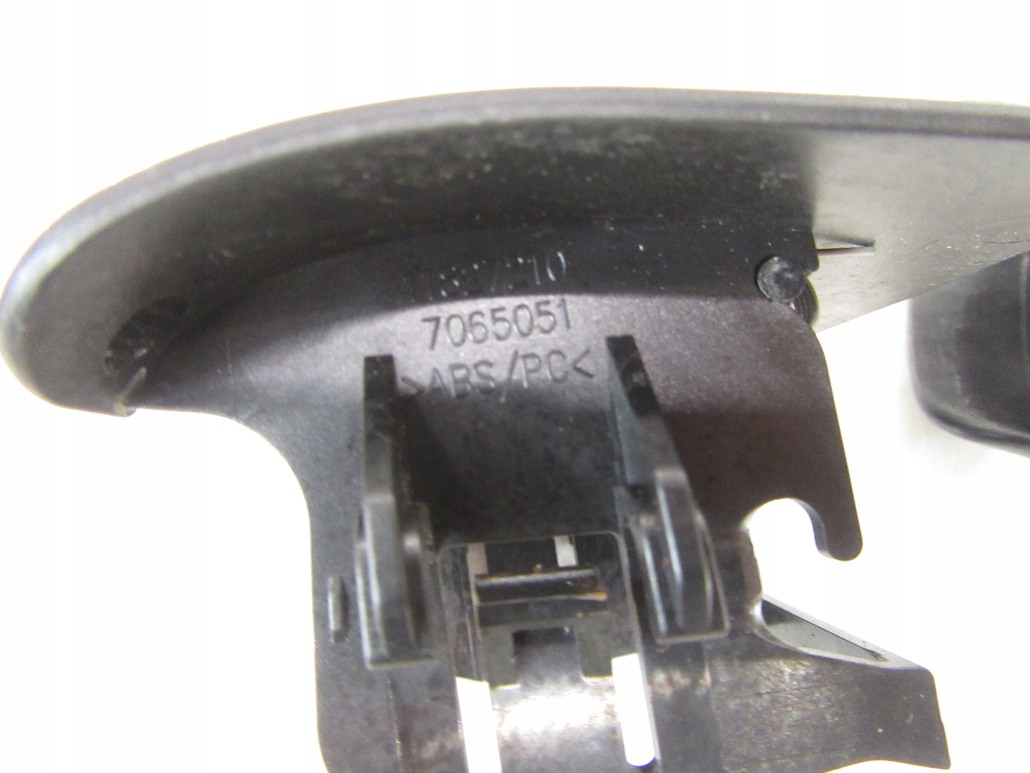 spoiler cover rear part ISOFIX BMW e61 KOMBI