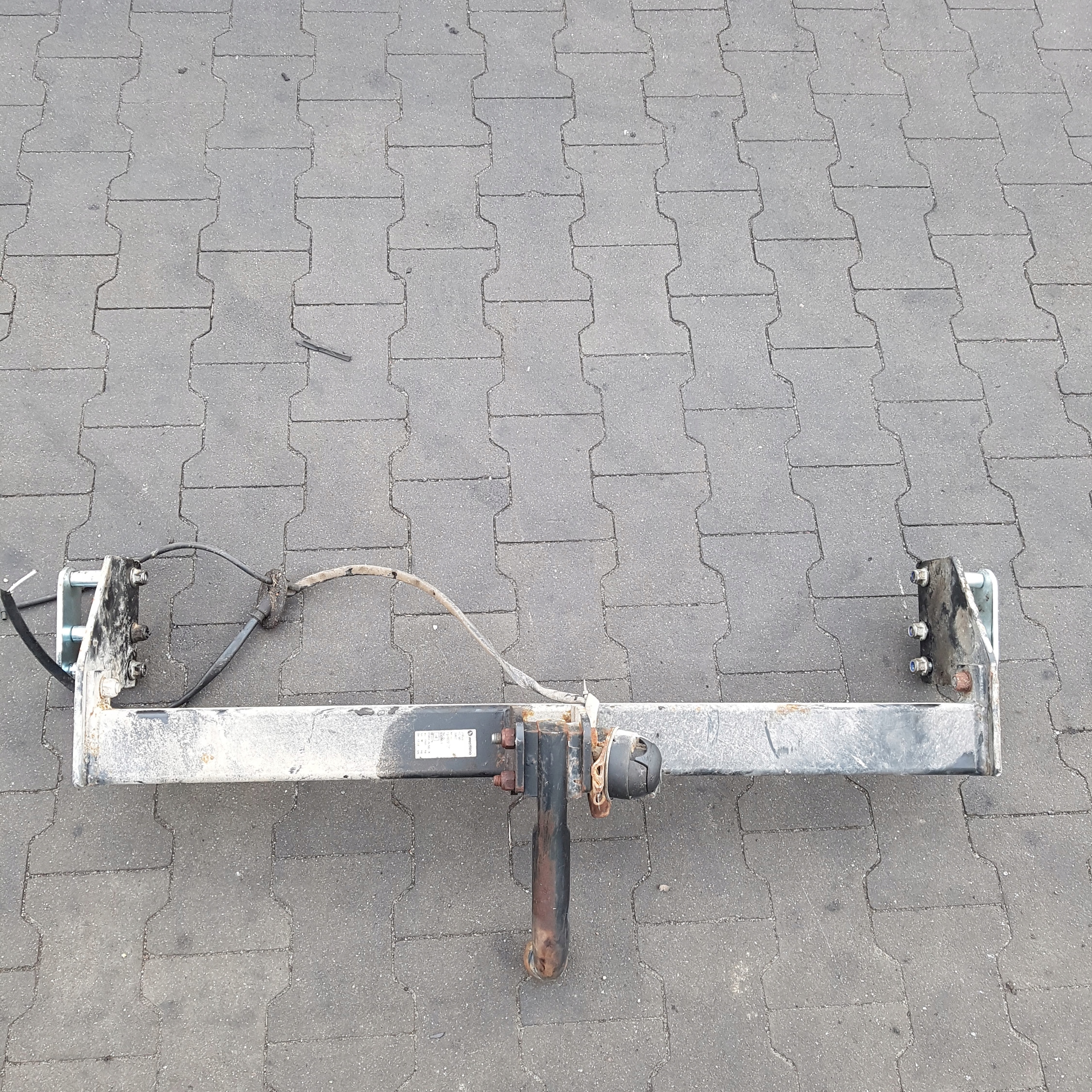 towing VOLVO XC90