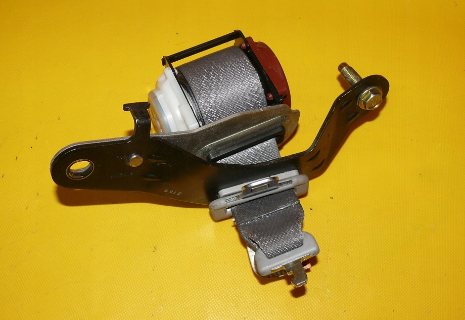 Gurten Sicherheits links heck 3RZAD NISSAN QUEST III