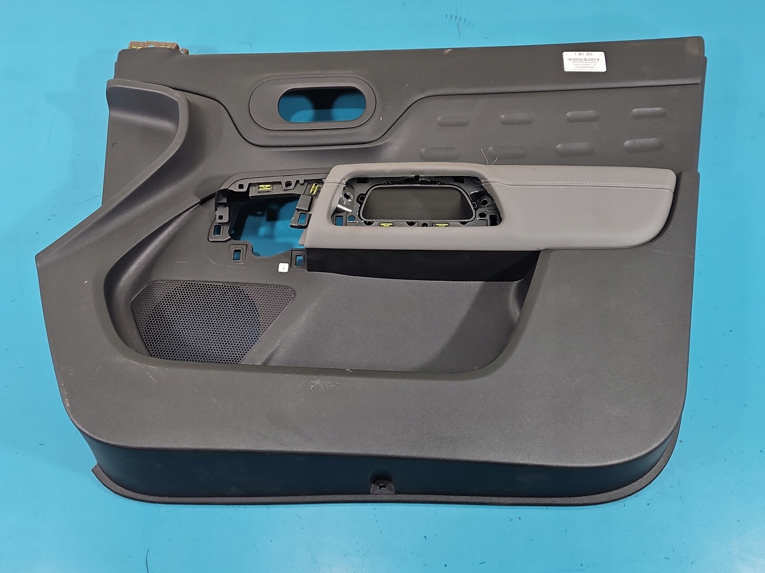 TAPICERKA DRZWI PRZÓD PRAWA BOCZEK CITROEN C5 AIRCROSS 17-25 98201316YC