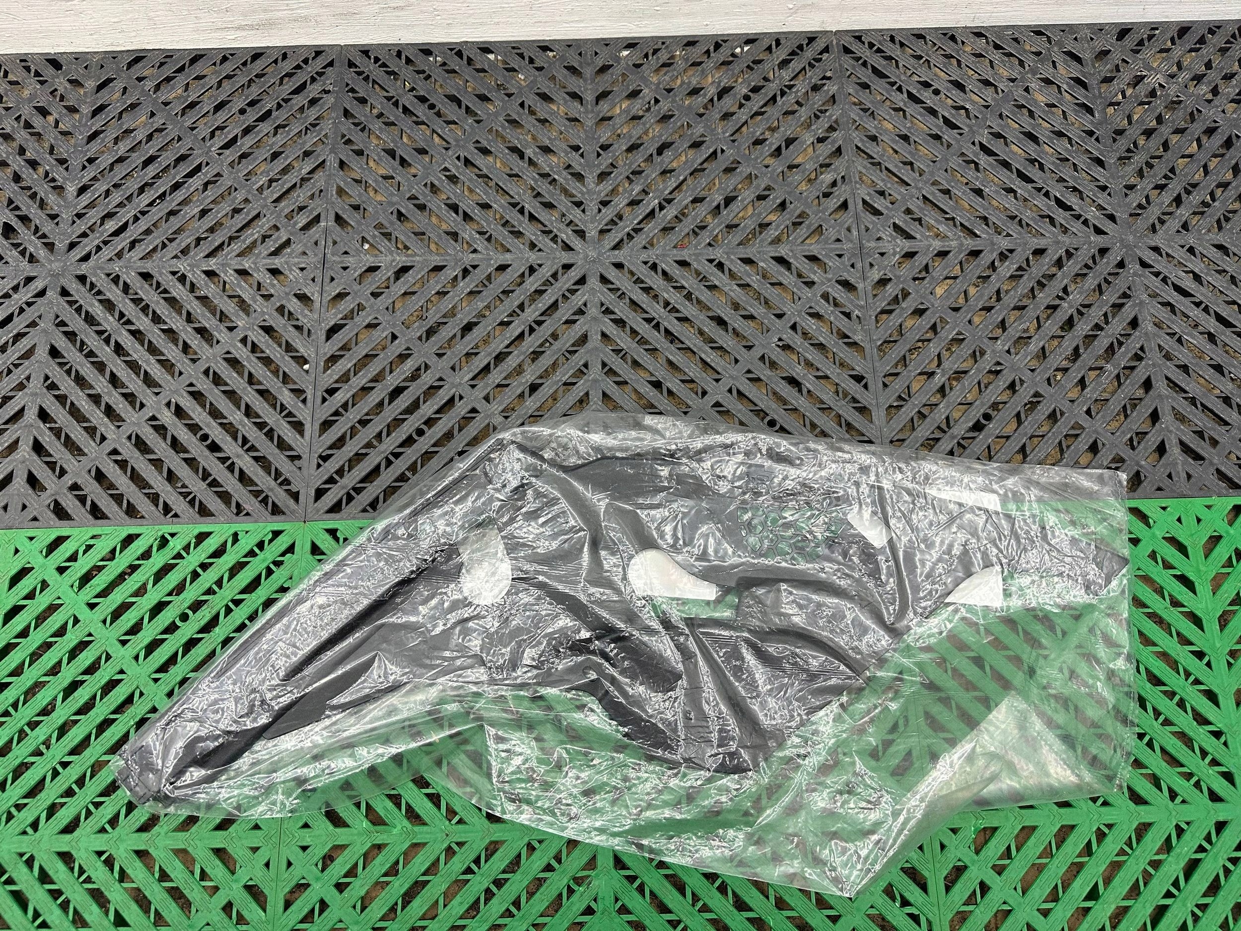 moulding below reflektorem BMW 3 G20 G21 7499927